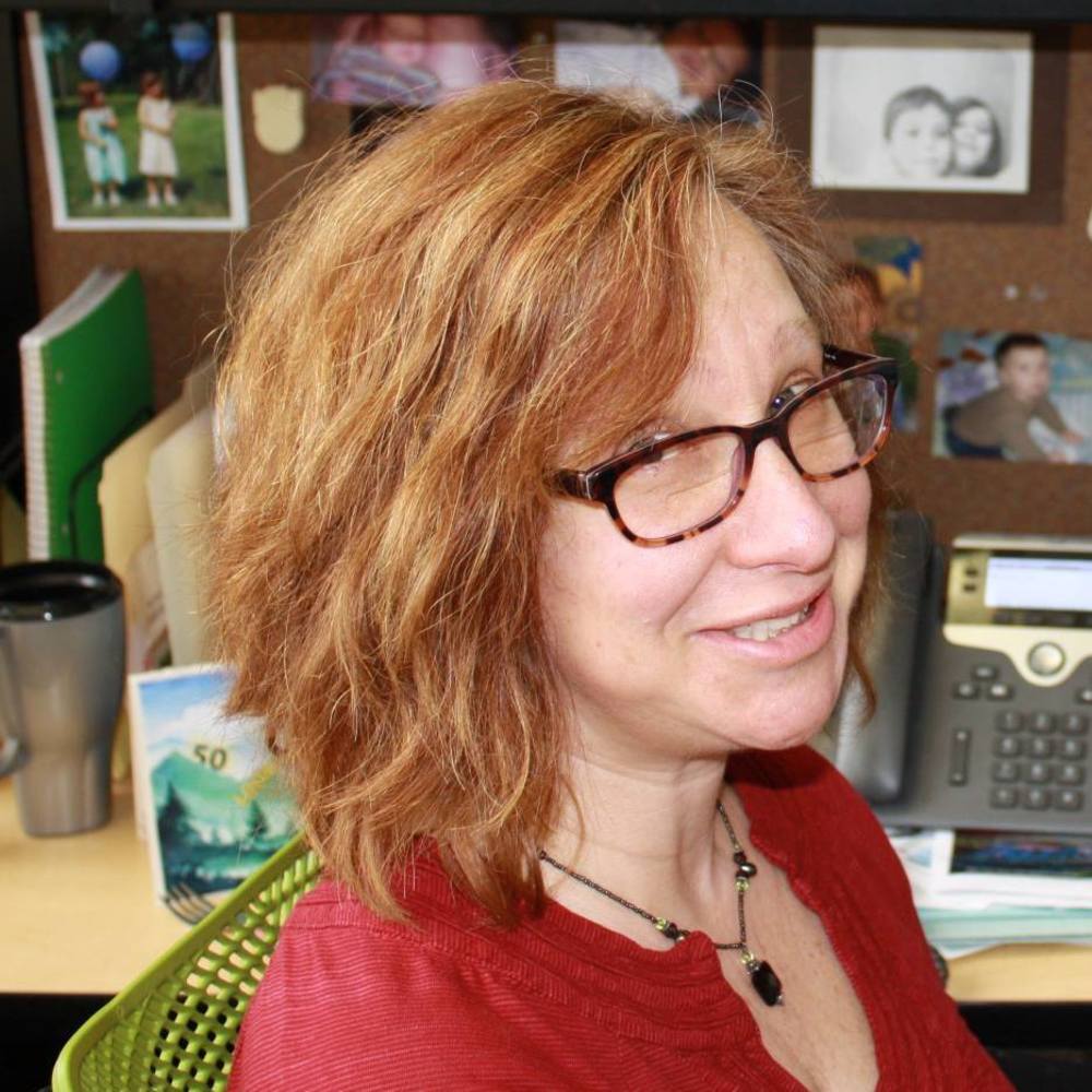 Meet your Posher, Gena